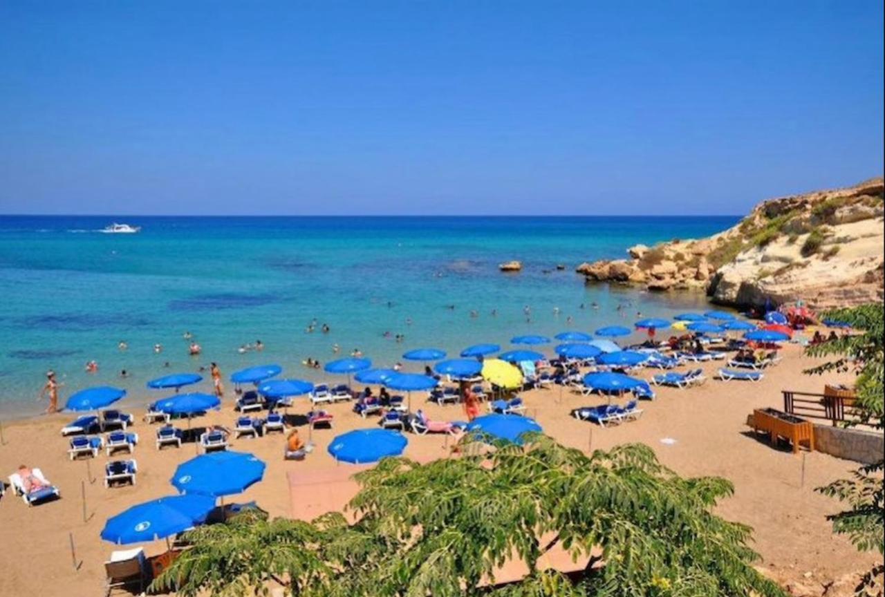Villa Angel - Exotic Villa 200M From Beach Paralimni Luaran gambar